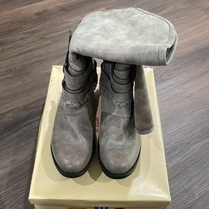 Rhonda boots